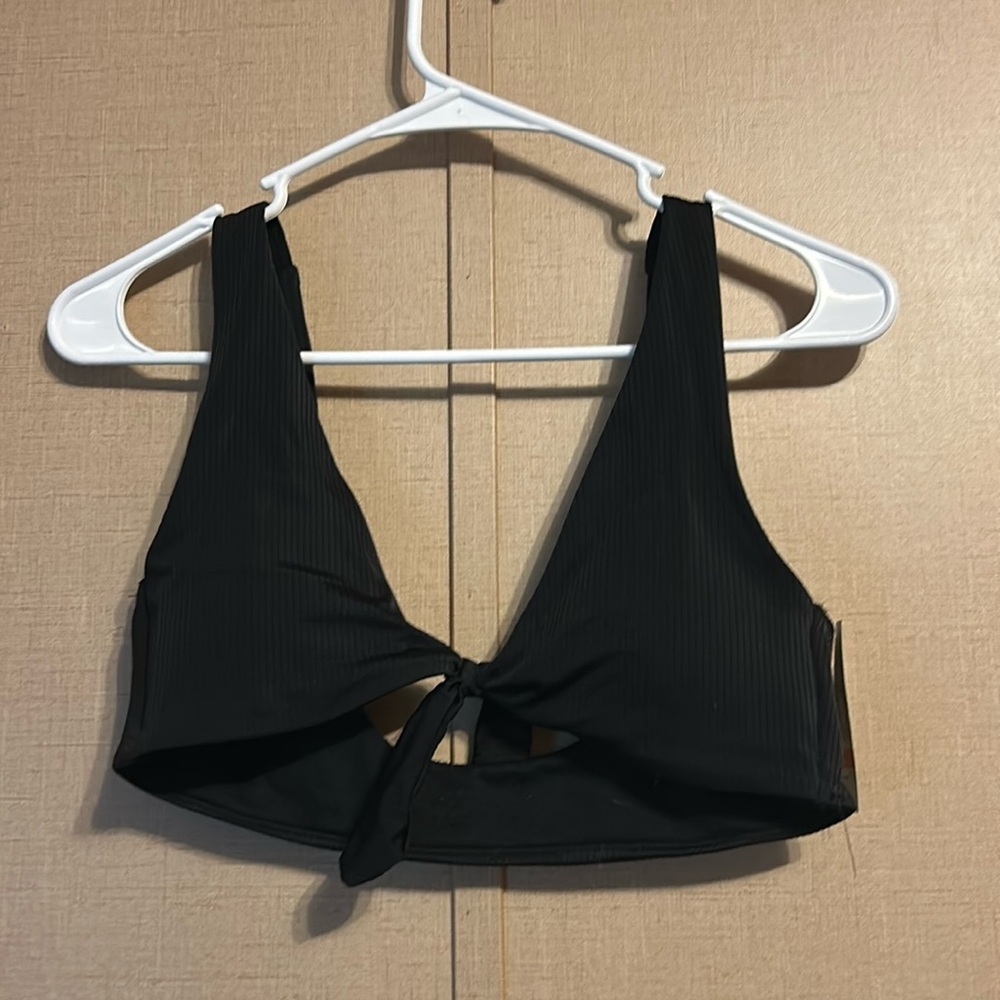 Bikini Top No Boundaries Adjustable Tie in the Middle